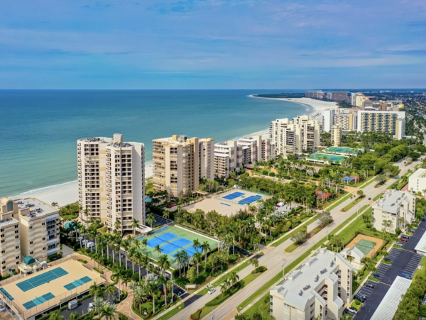 South end Marco Island Luxury Condo 3 month minimum